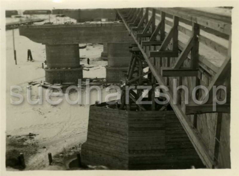 Будівництво мосту Рейхенау на…